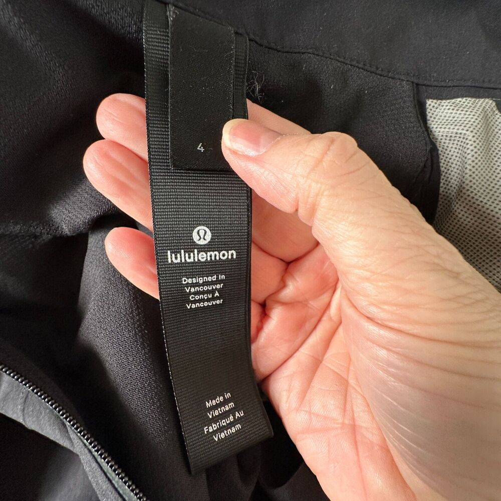 RARE Lululemon Black 2017 Whistler Ambassador Summit Jacket Front Zip Hooded 4 - Picture 11 of 14